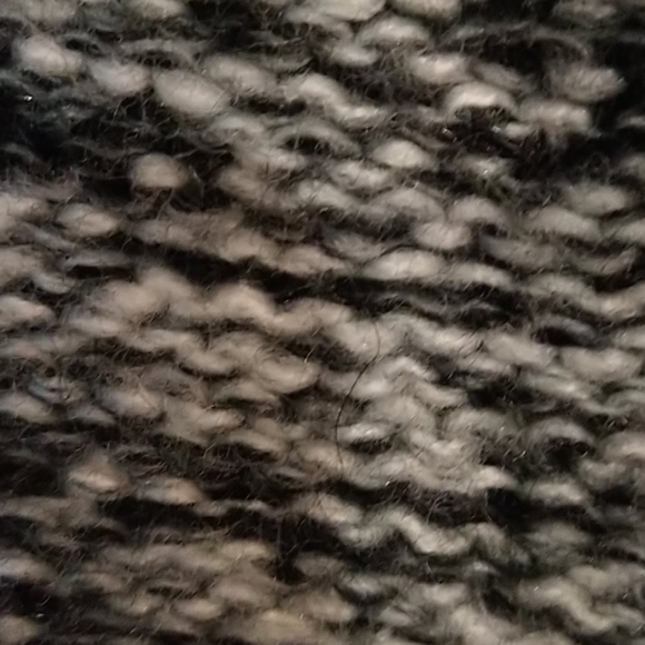 Sweater - Picture 3 of 4